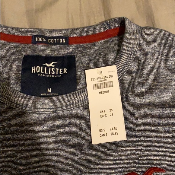 Hollister Long Sleeve - Picture 2 of 3